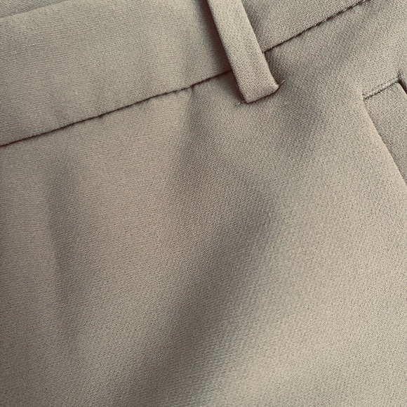 Liverpool Los Angeles ankle flare pants 10. Safari tan. Camel. Stretch - Picture 11 of 12